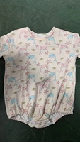 Vêtements pour bébés en bambou à manches courtes, barboteuse à imprimé éclair personnalisée en gros, barboteuse pour nouveau-né, barboteuse à bulles pour bébé
