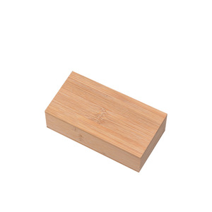 Handgemaakte opbergdoos van massief beukenhout met bamboe wierookhouten deksel, cadeauverpakking, gestempeld met 'Handgemaakt' kenmerken - Product Image 1