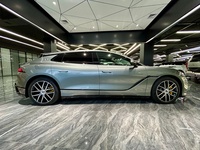 Подержанный DENZA Z9 GT 2024 года, модель 630, полноприводный, версия Pro, среднеразмерный хэтчбек, электромобиль, левый руль, 5 мест, пробег 10000 км