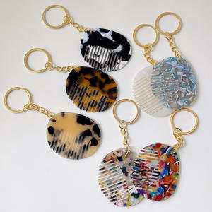 Mini <b>Comb</b> Keychain Personalized Cute Anti-Static Portable Small Stainless Steel Sheet <b>Hair</b> <b>Combs</b> Fashionable Beauty Accessory - Product Image 1