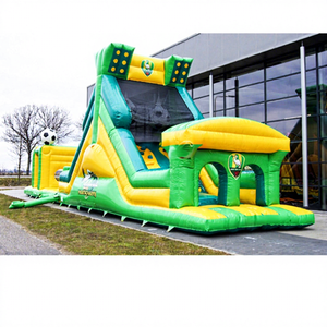 Parcours d'obstacles gonflable sur le thème du football <span class=keywords><strong>Ninja</strong></span> <span class=keywords><strong>Warrior</strong></span> pas cher avec toboggan géant pour une capacité de 20 personnes Jeu en plein air - Product Image 1