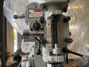 Nguồn cấp dữ liệu tại chỗ Máy phay tháp pháo phổ dọc Máy phay kim loại giá Máy phay kỹ thuật số x6325 - Product Image 5