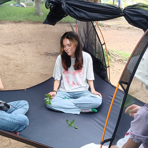 Hamaca de jardín al aire libre Hamaca de camping aérea grande portátil Hamaca triangular grande de 3 puntos - Product Image 2