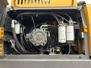 Excavatrice Volvo Ec380dl de 38 tonnes, pelle hydraulique à chenilles d'occasion à vendre à Hefei Bon prix et entretien soigné - Product Image 5