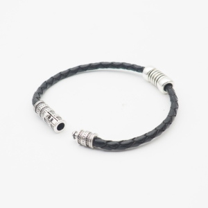 Bracciale in vera pelle intrecciata con cinturino personale con nome a sfera in argento regalo per la festa del papà - Product Image 4