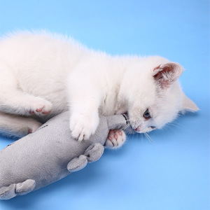 Jouet BB en <span class=keywords><strong>peluche</strong></span> durable et écologique pour animaux de compagnie Modèle de <span class=keywords><strong>chat</strong></span> d'expression de style dessin animé avec fonction de meulage résistant aux morsures - Product Image 4