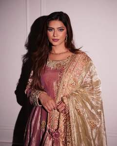 Salwar Kameez pour femme 2025 – Tenue de mariage et de fête, magnifique ensemble en soie Chinon de longueur classique, gaufré, séchage rapide, style traditionnel, toutes tailles - Product Image 3