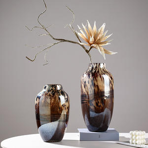 Vaso in Vetro Artistico di Lusso con Gradiente <span class=keywords><strong>da</strong></span> Oro a Grigio - Vaso in Vetro Iridescente Artigianale, Pezzo <span class=keywords><strong>da</strong></span> <span class=keywords><strong>Collezione</strong></span> per Arredamento di Alta Gamma - Product Image 2