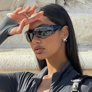 แว่นกันแดดแฟชั่นขายส่งแบบชิ้นเดียวไร้กรอบสำหรับผู้หญิงเล่นกีฬากลางแจ้ง - Product Image 3