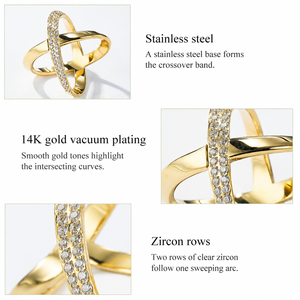 Anillo Cruzado X de Acero Inoxidable con Baño de Oro de 14K, Banda Calada con Doble Hilera de Circonitas Transparentes y Arco Liso - Product Image 5