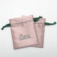 Pochette en soie rose imprimée personnalisée en gros sac cadeau de luxe en satin pour bijoux avec ruban emballage textile