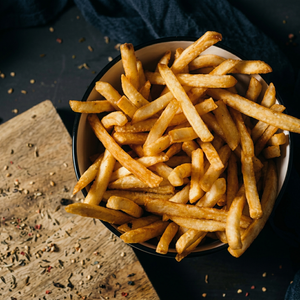 Frites coupées droites 9 mm, snacks de pommes de terre frites salées, faible teneur en sel, prêtes à consommer, stockage sec, durée de conservation 6 mois - Product Image 1
