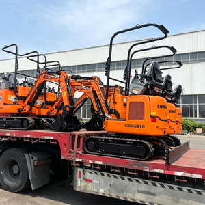 Miniexcavadora compacta CDM6010 para paisajismo, plantación de árboles, renovación de jardines, zanjas de drenaje y mantenimiento de propiedades - Product Image 3