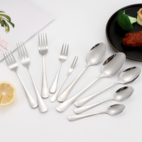 Lots en Gros 1010 Toutes Séries Prix Usine Pas Cher Ensembles de Couverts en Acier Inoxydable avec Couteau Cuillère Fourchette pour Mariage Restaurant