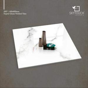 NUEVO DISEÑO ANTIDESLIZANTE SUPERFICIE EFECTIVA CLÁSICA CUERPO COMPLETO AZULEJO DE PORCELANTO BLANCO PARA CONSTRUCCIÓN Fabricante líder exportador - Product Image 4