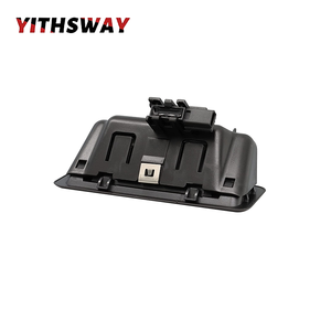 Interrupteur de déverrouillage de la poignée du coffre arrière 51247118158 pour <span class=keywords><strong>BMW</strong></span> E60 <span class=keywords><strong>E90</strong></span> X5 E70 51247118158 51-24-7-118-158. - Product Image 3