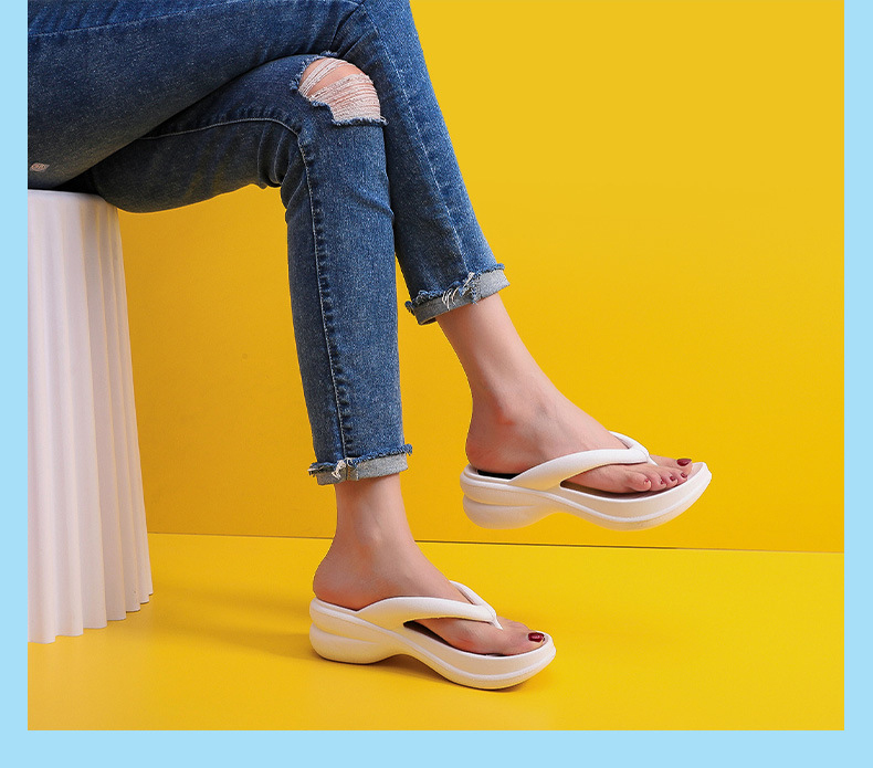 Outdoor Flip-flops Slippers Women Bathroom Slippers Summer Beach Flip Flops