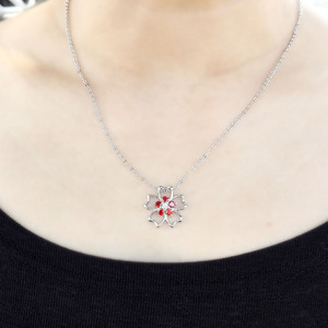 Collana da donna moderna moda raffinata con ciondolo in Silber gioielli 925 Argent a forma di fiore rubino con fascino rodiato - Product Image 4