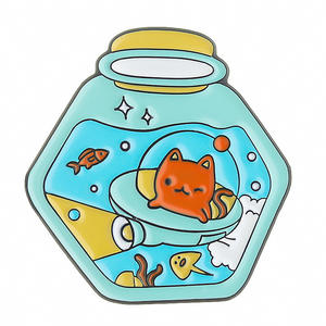 Fabricación de diseño personalizado Pin de fundición Forma de botella <span class=keywords><strong>a</strong></span> <span class=keywords><strong>la</strong></span> <span class=keywords><strong>deriva</strong></span> Chapado en oro rosa Artesaní<span class=keywords><strong>a</strong></span> de metal Pin de esmalte personalizado duro - Product Image 3