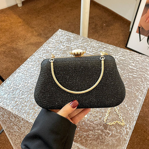 Elegant <b>Pearl</b> Fashion Felt Casual <b>Clutch</b> Evening Wedding <b>Bag</b> Party Use Waterproof Zipper Closure 2-2.9L Capacity Chains - Product Image 4