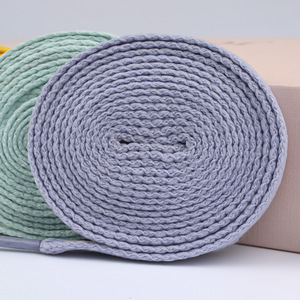 أربطة أحذية رياضية مسطحة بالجملة موديل XD301، 8 مم، 0.8 سم، من البوليستر المنسوج العادي، للأحذية الرياضية وكرة السلة، باللونين الأسود والأبيض - Product Image 3