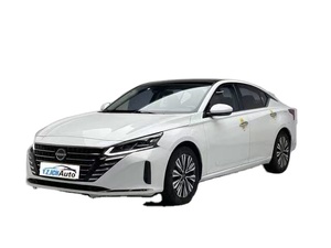 Venta Especial: Autos Nissan Usados Más Baratos, Nissan Altima 2022 2.0L XL de 5 Plazas, Interior Oscuro, Bajo Kilometraje, Techo Panorámico, Sedán Compacto - Product Image 1