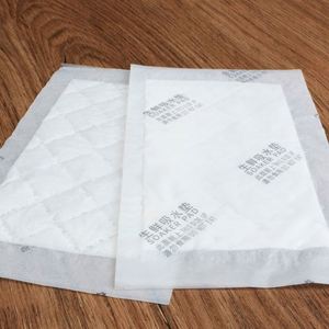 High Quality Food Grade Eco-Friendly Moisture Soaker Absorbent Pad 160x80mm 40ml/pcs for <b>Poultry</b> & <b>Meat</b> Packaging - Product Image 5