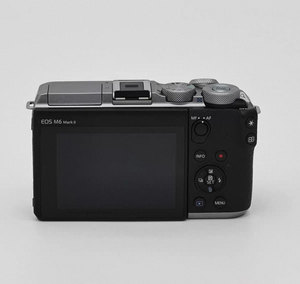 เสนอขายกล้องดิจิตอลแบบสะท้อนภาพเดี่ยว EOS 550D ระดับมืออาชีพในราคาประหยัด - Product Image 3