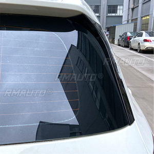 สีดำเงา/ลายคาร์บอน ฝาครอบสปอยเลอร์หลังรถยนต์ สำหรับ Mercedes-Benz B-Class B180 B200 W246 ปี 2012-2018 - Product Image 6
