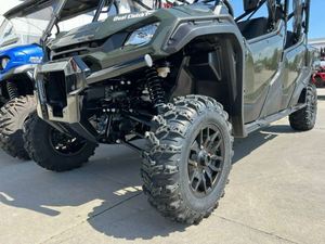NOUVELLE MARQUE 2026 Honda <span class=keywords><strong>Pioneer</strong></span> 1000-6 Deluxe Crew UTV - Product Image 2
