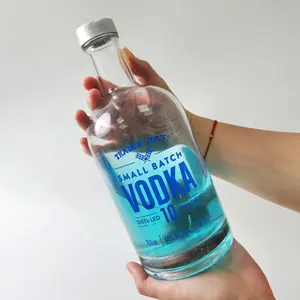 Garrafa de vidro transparente para vodka, garrafa de 750ml com impressão de tela oem, garrafa reutilizável de alta qualidade para bebidas espirituosas e uísque