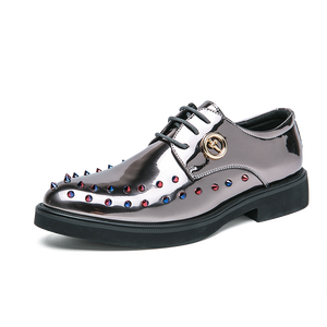 Chaussures à clous en cuir véritable de qualité supérieure pour hommes - Chaussures tendance d'inspiration européenne 2025 Chaussures habillées élégantes pour mariage et soirée - Product Image 3