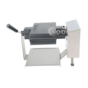Machine professionnelle électrique en acier inoxydable pour gaufres croustillantes de type corn dog sur bâtonnet, 6 bâtonnets, <span class=keywords><strong>prix</strong></span> de la machine à gaufres hot-dog commerciale - Product Image 6