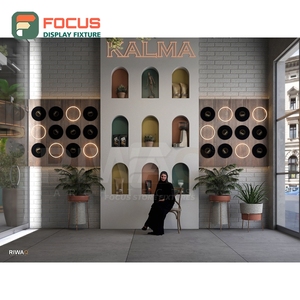 ชั้นวางสินค้ากาแฟหรูหรา แผงไม้ระแนงสำหรับจัดแสดงกาแฟบรรจุถุง ชั้นวางโชว์เบเกอรี่คาเฟ่ - Product Image 4