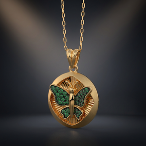 Collar con Colgante de Mariposa Chapado en Oro con Cadena de Caja de Cristal Verde, Lujoso, Unisex, para Uso Diario - Product Image 3