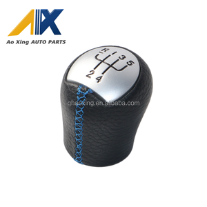 8200568122 Palanca de Cambios Manual de 5 Velocidades para Automóvil, en Negro, Blanco y Azul con Costuras, con Cubierta de Cuero - Product Image 3