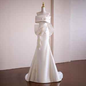 <span class=keywords><strong>Robe</strong></span> <span class=keywords><strong>de</strong></span> soirée élégante en forme <span class=keywords><strong>de</strong></span> sirène pour filles, petit groupe, longueur d'épaule, simple, blanc, grand nœud sans bretelles, mariage - Product Image 1