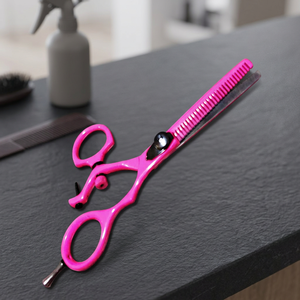 กรรไกรตัดผมแบบหมุนได้ ASAP BEAUTY PAKISTAN รุ่น Sustainable Swivel Thumb Matching Shear Thinner (5.0 นิ้ว) ชุดกรรไกรตัดผมดีไซน์แฟชั่นสำหรับช่างเสริมสวย - Product Image 6