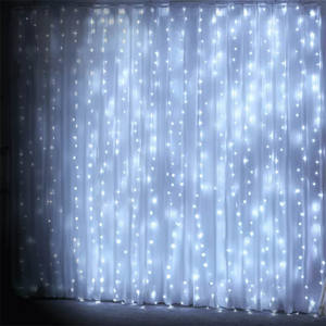 Catena di luci piatte a bassa tensione, 1m x 1m, colore bianco opaco, ideale per decorazioni interne ed esterne. - Product Image 2