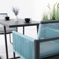 Ensemble de table et chaises de restaurant en rotin PE moderne Joye Leisure, pour l'extérieur, avec plateau en verre, pour hôtel et villa