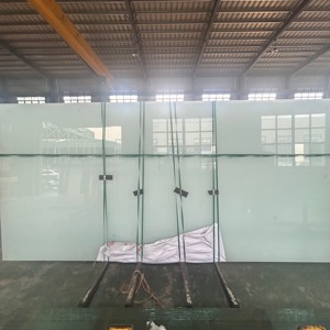 15mm Ultra White Ceramic Fritted Laminated Glass Impact Resistant Glass For Outdoor Construction Projects - Product Image 4