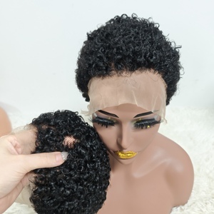 Promoción Letsfly: Pelucas Cortas con Nudos Cosidos de 36$ con Encaje Frontal 13x4, Rizadas, 100% Cabello Humano Natural Negro, Venta al por Mayor, 90 gramos - Product Image 1