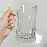 Vente en gros de gobelets à boire en verre transparent réutilisables de 20 oz, grande taille, avec poignée, pour bar, fête d'anniversaire