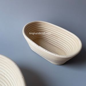 Cesta de fermentación Banneton artesanal al por mayor para pan de masa madre, Brotform ovalado de ratán con forro de algodón extraíble - Product Image 1