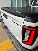 Couverture de benne rétractable en alliage d'aluminium électrique sur mesure pour Toyota pour camionnette Travo
