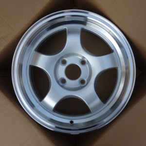 Rines <span class=keywords><strong>de</strong></span> Aleación Plateados S1 <span class=keywords><strong>de</strong></span> 14/15 Pulgadas 4x100 para Automóvil <span class=keywords><strong>de</strong></span> Pasajeros Honda Toyota <span class=keywords><strong>Mazda</strong></span> Mitsubishi Kia Diseño Cóncavo Reemplazo OEM - Product Image 2