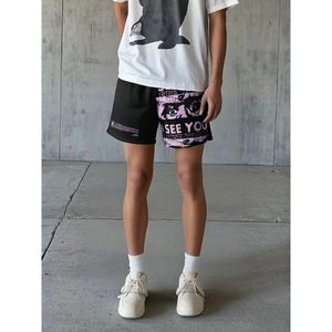 Shorts de sport pour hommes à séchage rapide en mesh, style streetwear, pour le basketball et la gym, avec poches, motif imprimé par sublimation, noir et rose - Product Image 3