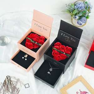 กล่องดอกไม้พับได้ กล่องจัดดอกไม้ กล่องดอกกุหลาบ ขายส่ง กล่องดอกไม้ทรงสี่เหลี่ยม กล่องของขวัญ I LOVE YOU - Product Image 3