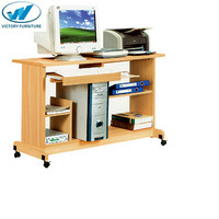 Precio barato estilo clásico OEM & ODM Escritorio de oficina comercial tablero ignífugo mesa de estudio con ruedas escritorio de la computadora