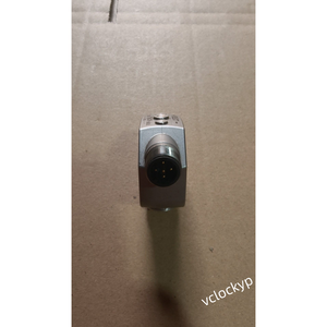 BANNER Q4XTBLAF300-Q8 10-30VDC Utilisé - Product Image 1
